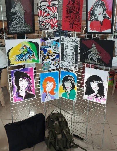 Photo d'un échantillons des travaux de l'artiste-dessinateur "Bicourt Yoan" lors du salon des arts de Sailly-Saillisel 2024